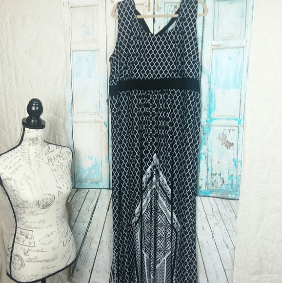 Catherines Dresses & Skirts - Catherines maxi dress